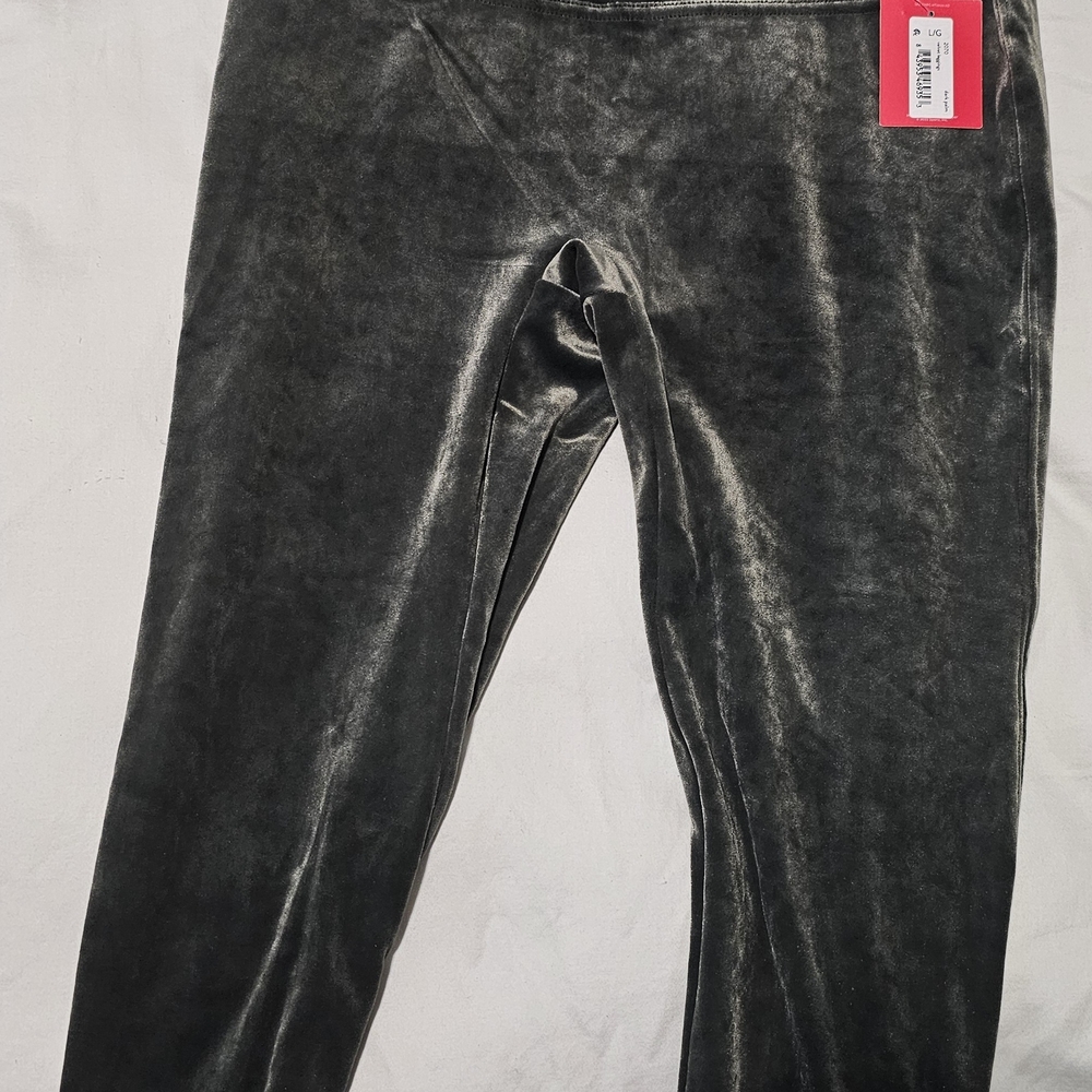 NWT Spanx Velvet Leggings in Dark Palm - Size Large